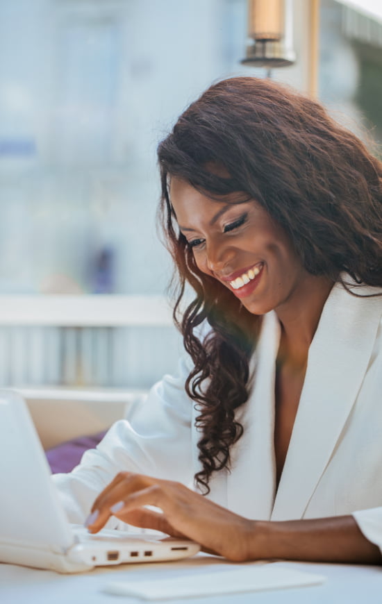 Cw Anxiety 5 woman in online therapy